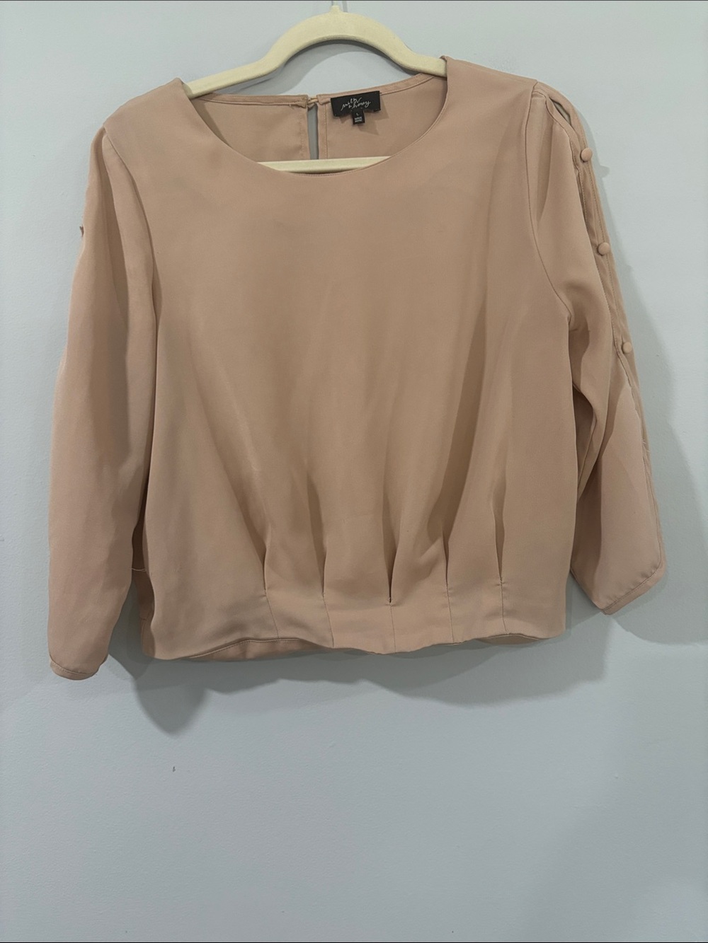 MILK & HONEY SOFT BLUSH PLEATED HEM BLOUSE SIZE /L